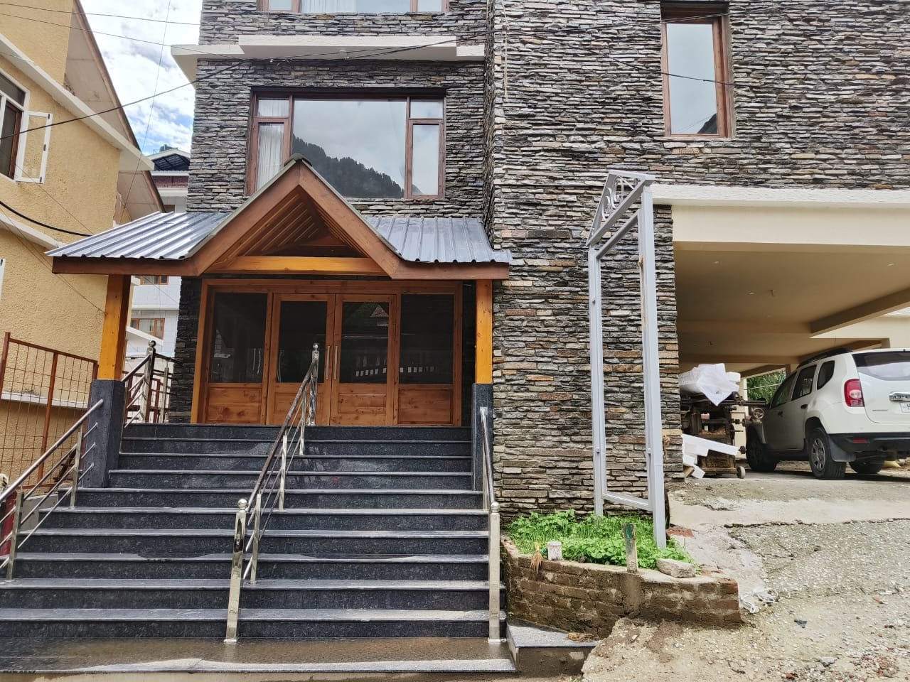 Sa Manali Inn Hotel Sa Ba Manali Inn